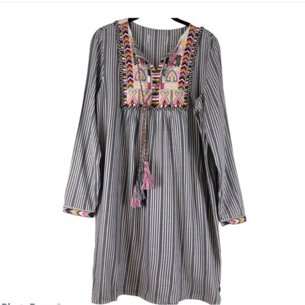 Chelsea & Theodore Black and Tan Striped Dress